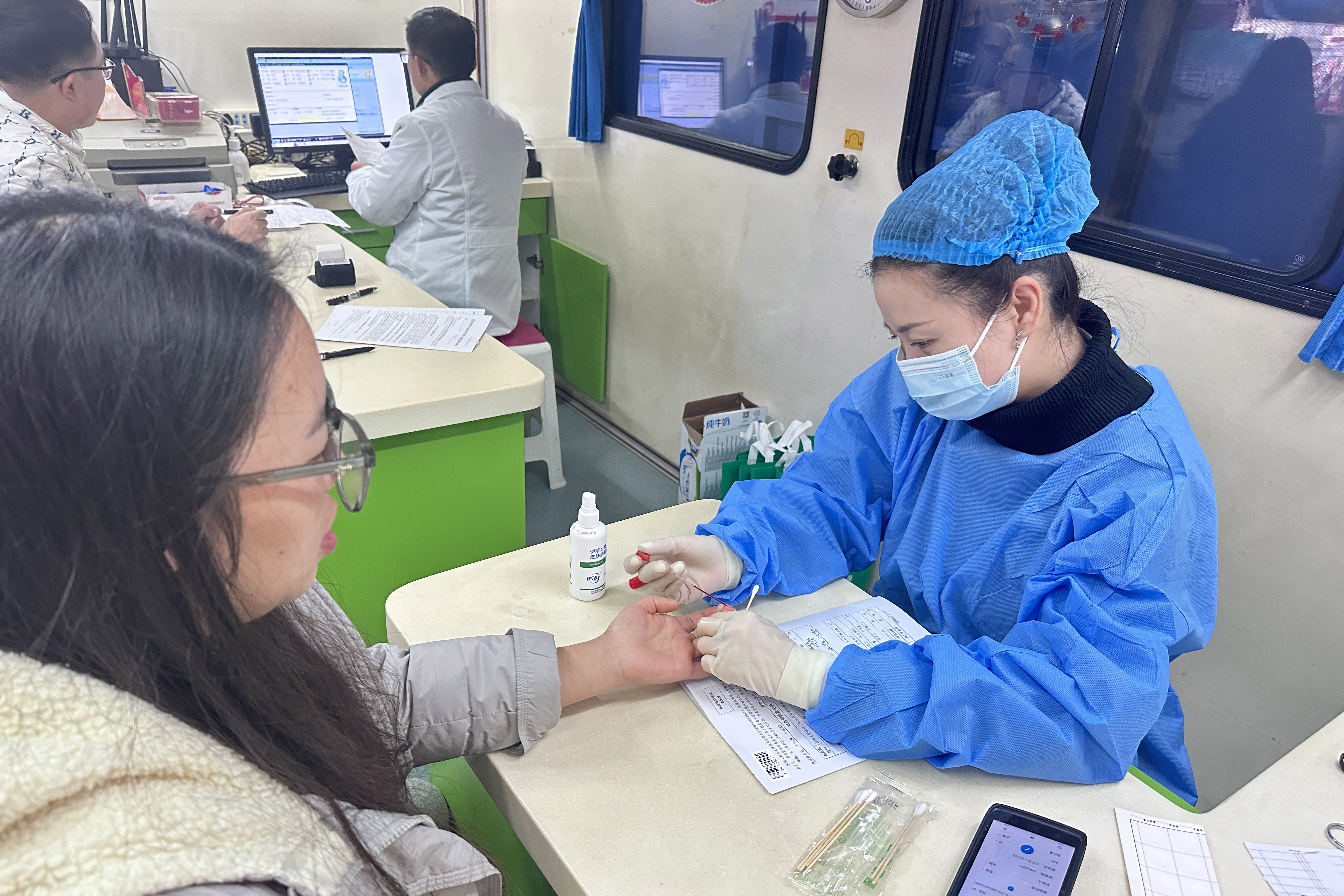 冬日暖陽，獻血傳遞愛心正能量